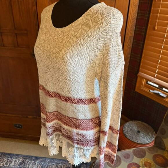 Pullover Cotton/Acrylic Sweater with Lace Hem - Picture 3 of 8